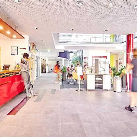 Jbb Jugendgaestehaus אכסניה *