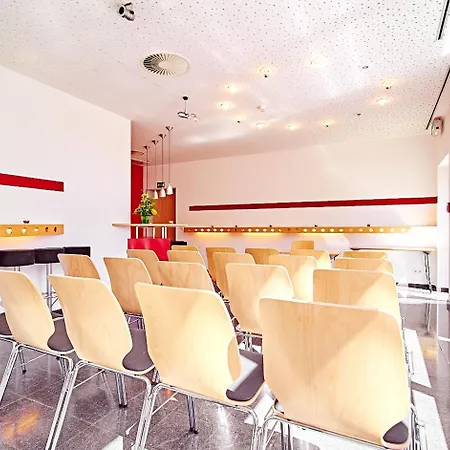 Jbb Jugendgaestehaus Vandrarhem
