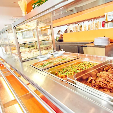 Jbb Jugendgaestehaus אכסניה